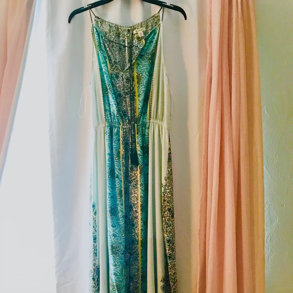 MIAMI patterned maxi dress.